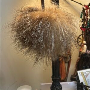 Elegant Tan Fox Fur Key Holder